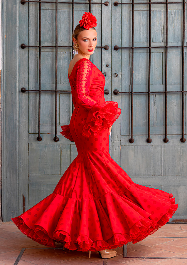 modelo traje torre flamenca