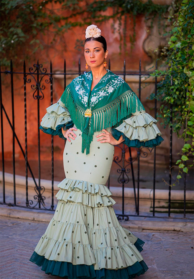 modelo tablao traje flamenca torreflamenca