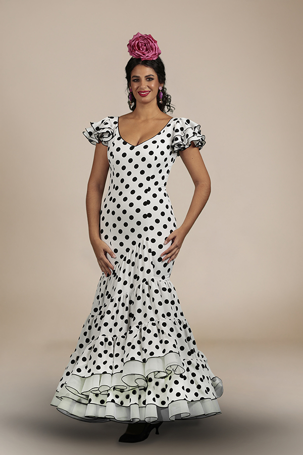 modelo micaela traje torre flamenca